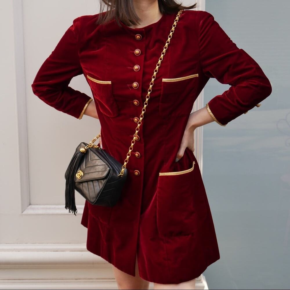 Chanel Vintage 1993 Interlocking CC buttons single breasted coat red velvet 40
